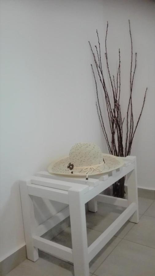 New Sea Escape Boutique Apt-Agii Aposto Li Beach Chania  Екстер'єр фото